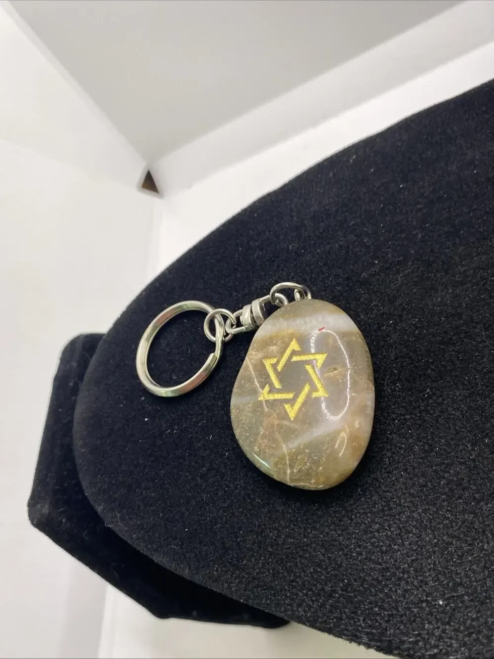 Jewish Faith Rock Keychain